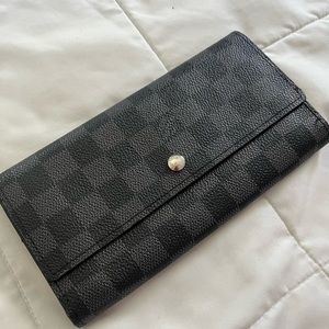 Monochrome Checkered branded wallet